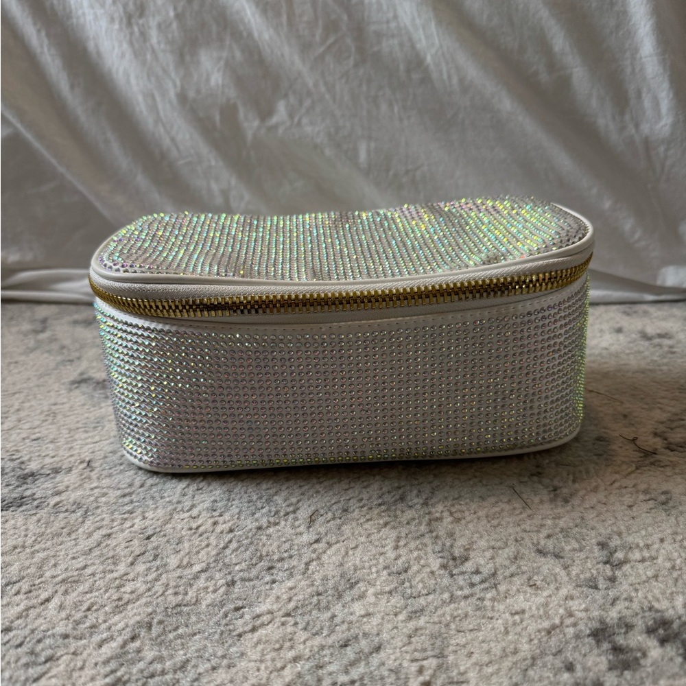 Open top mirror makeup pouch